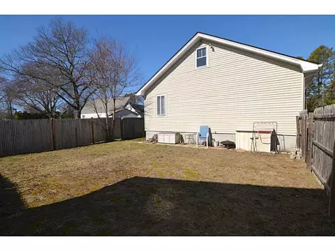 734 Sandy Ln, Warwick, RI 02889 photo 13