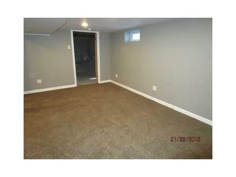48 Limestone St, Warwick, RI 02889 photo 9