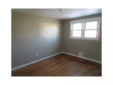 48 Limestone St, Warwick, RI 02889 photo 6
