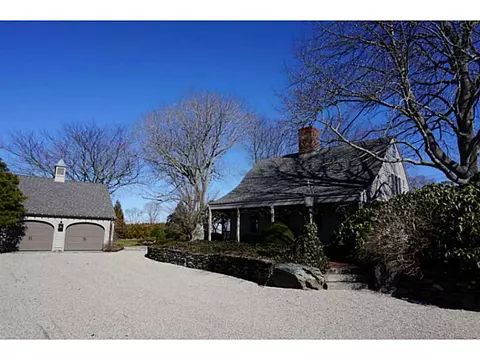 89 Old Main Rd, Little Compton, RI 02837 photo 1