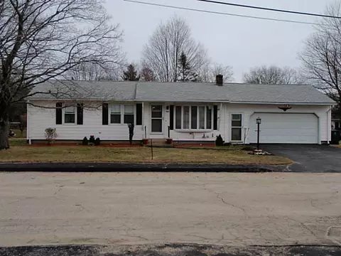 8 Pond View Dr, Coventry, RI 02816 photo 1