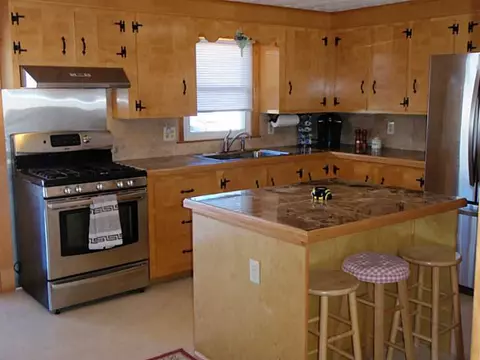 8 Pond View Dr, Coventry, RI 02816 photo 3