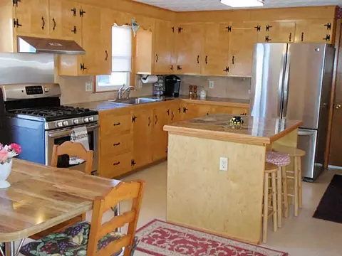 8 Pond View Dr, Coventry, RI 02816 photo 2