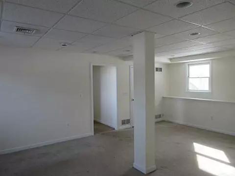 64 Mohawk Trl, Cranston, RI 02921 photo 17
