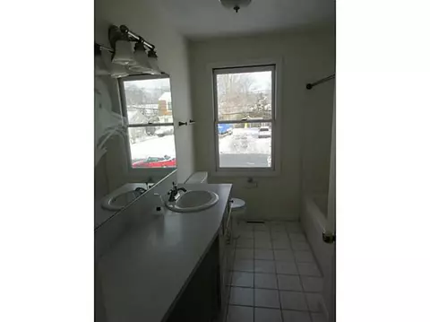 64 Mohawk Trl, Cranston, RI 02921 photo 15