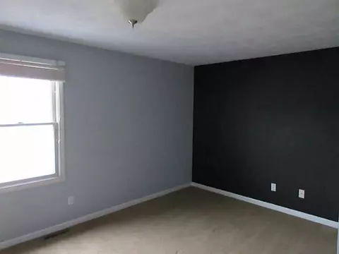 64 Mohawk Trl, Cranston, RI 02921 photo 12