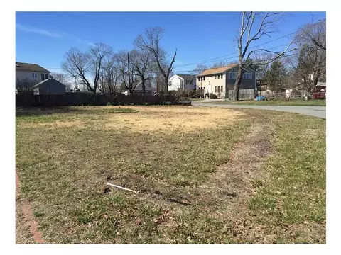 117 Shawomet Ave, Warwick, RI 02889 photo 18