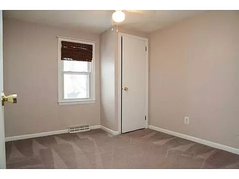 117 Shawomet Ave, Warwick, RI 02889 photo 14