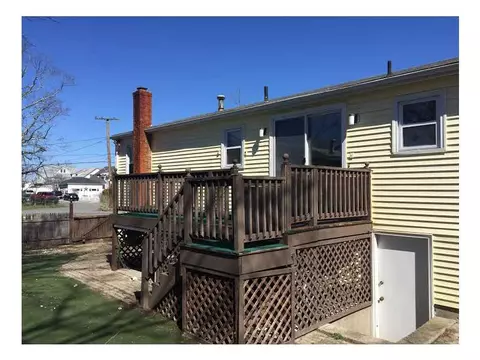 117 Shawomet Ave, Warwick, RI 02889 photo 20