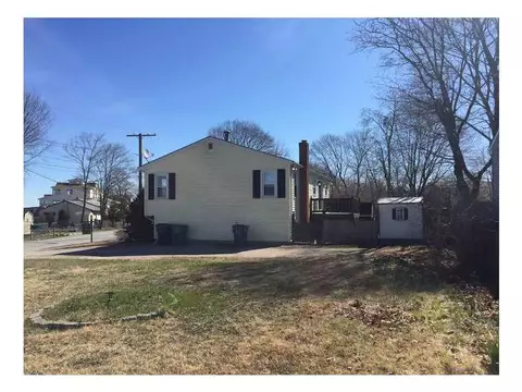 117 Shawomet Ave, Warwick, RI 02889 photo 19