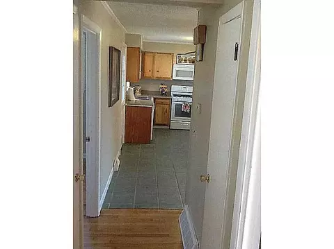 141 Winter Ave, Warwick, RI 02888 photo 9