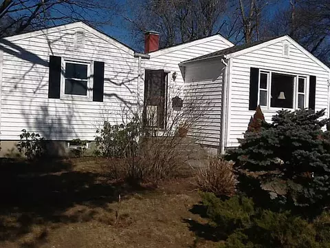 141 Winter Ave, Warwick, RI 02888 photo 3