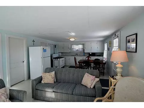 9 Breach Dr, Westerly, RI 02891 photo 4