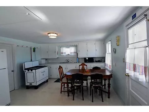9 Breach Dr, Westerly, RI 02891 photo 5