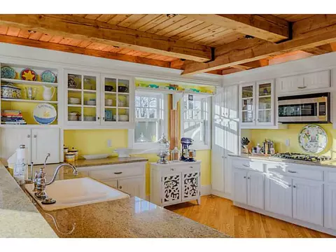 6 Round Hill Rd, Westerly, RI 02891 photo 3