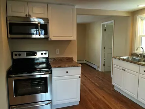 39 Harris Ave, Warren, RI 02885 photo 8