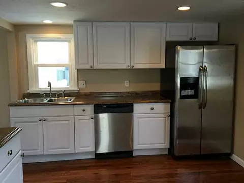 39 Harris Ave, Warren, RI 02885 photo 7