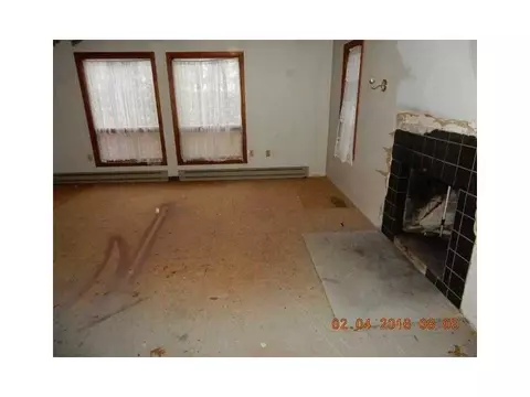 67 Mill Pond Rd, Exeter, RI 02822 photo 3