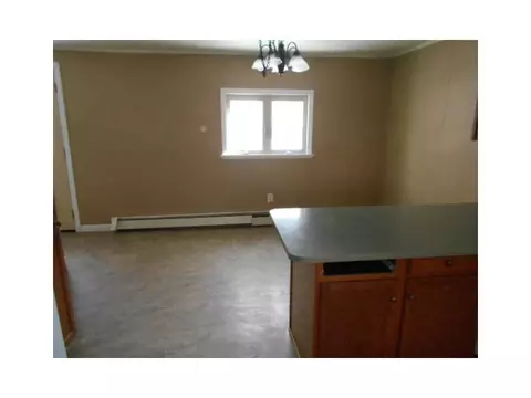 109 Olive St, Woonsocket, RI 02895 photo 10
