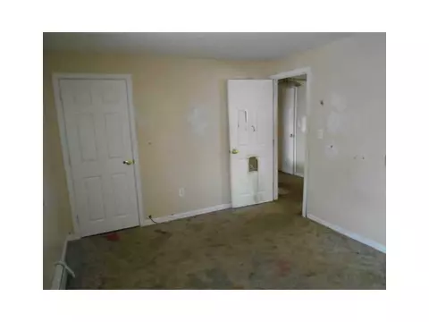 109 Olive St, Woonsocket, RI 02895 photo 17