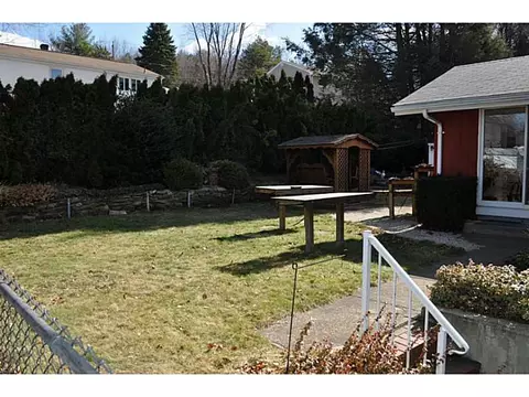 168 Madeleine Ave, Woonsocket, RI 02895 photo 22