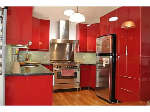 168 Madeleine Ave, Woonsocket, RI 02895 photo 6