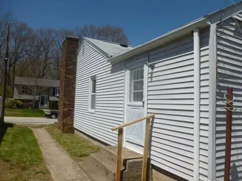 66 Doolittle St, Coventry, RI 02816 photo 4