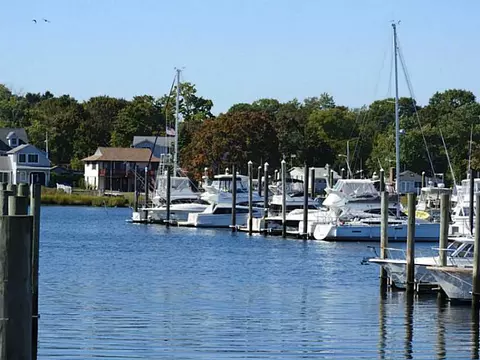7 W View St, Warwick, RI 02889 photo 19