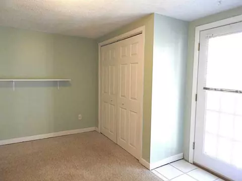 7 W View St, Warwick, RI 02889 photo 14