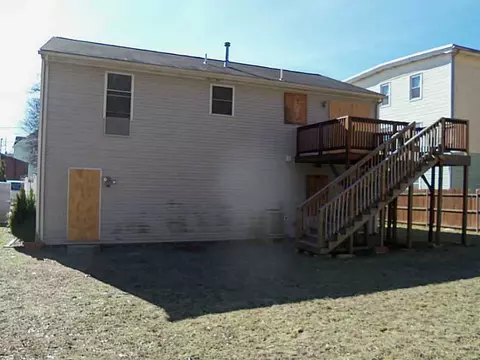 66 Hazel St, Woonsocket, RI 02895 photo 10