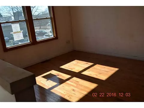 66 Hazel St, Woonsocket, RI 02895 photo 2