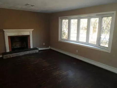 884 Putnam Pike, Glocester, RI 02814 photo 4