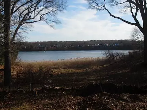 44 Davis Cir, Warwick, RI 02886 photo 25