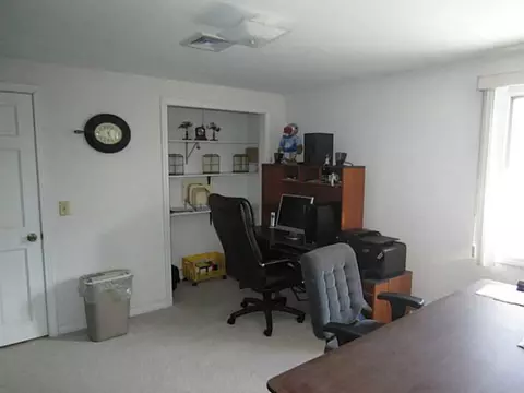 44 Davis Cir, Warwick, RI 02886 photo 14