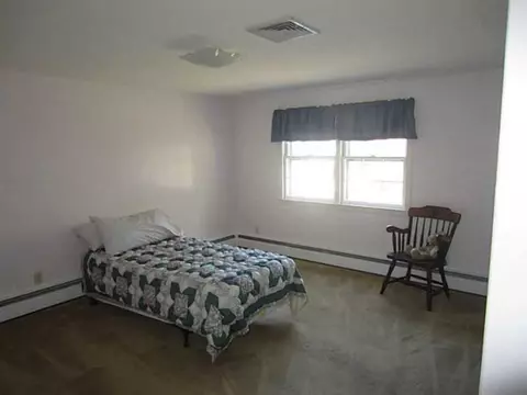 44 Davis Cir, Warwick, RI 02886 photo 13
