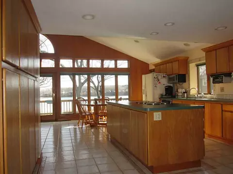 44 Davis Cir, Warwick, RI 02886 photo 18