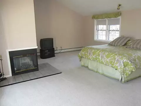 44 Davis Cir, Warwick, RI 02886 photo 16