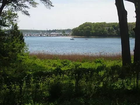 44 Davis Cir, Warwick, RI 02886 photo 7