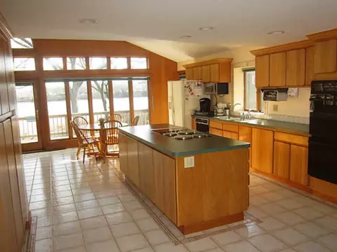 44 Davis Cir, Warwick, RI 02886 photo 17