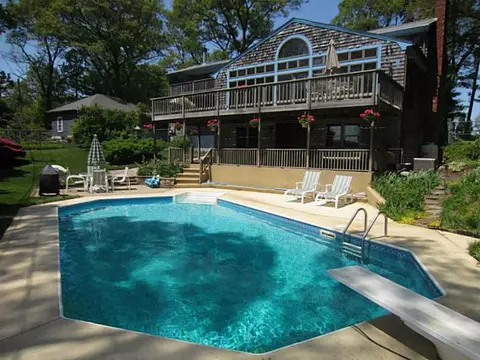 44 Davis Cir, Warwick, RI 02886 photo 3
