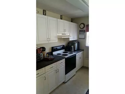 82 Mill St #304, Woonsocket, RI 02895 photo 4