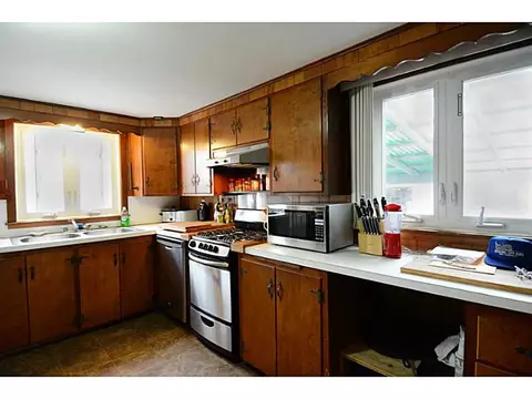 59 Ward Ave, Westerly, RI 02891 photo 4