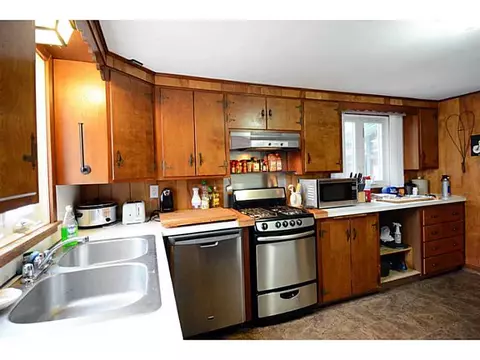 59 Ward Ave, Westerly, RI 02891 photo 5