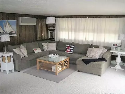 53 Frontier Rd, Warwick, RI 02889 photo 8