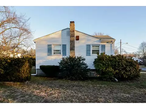 12 Winifred Ave, Warwick, RI 02889 photo 7