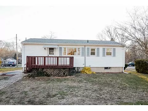 12 Winifred Ave, Warwick, RI 02889 photo 5