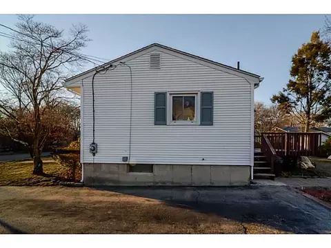 12 Winifred Ave, Warwick, RI 02889 photo 8