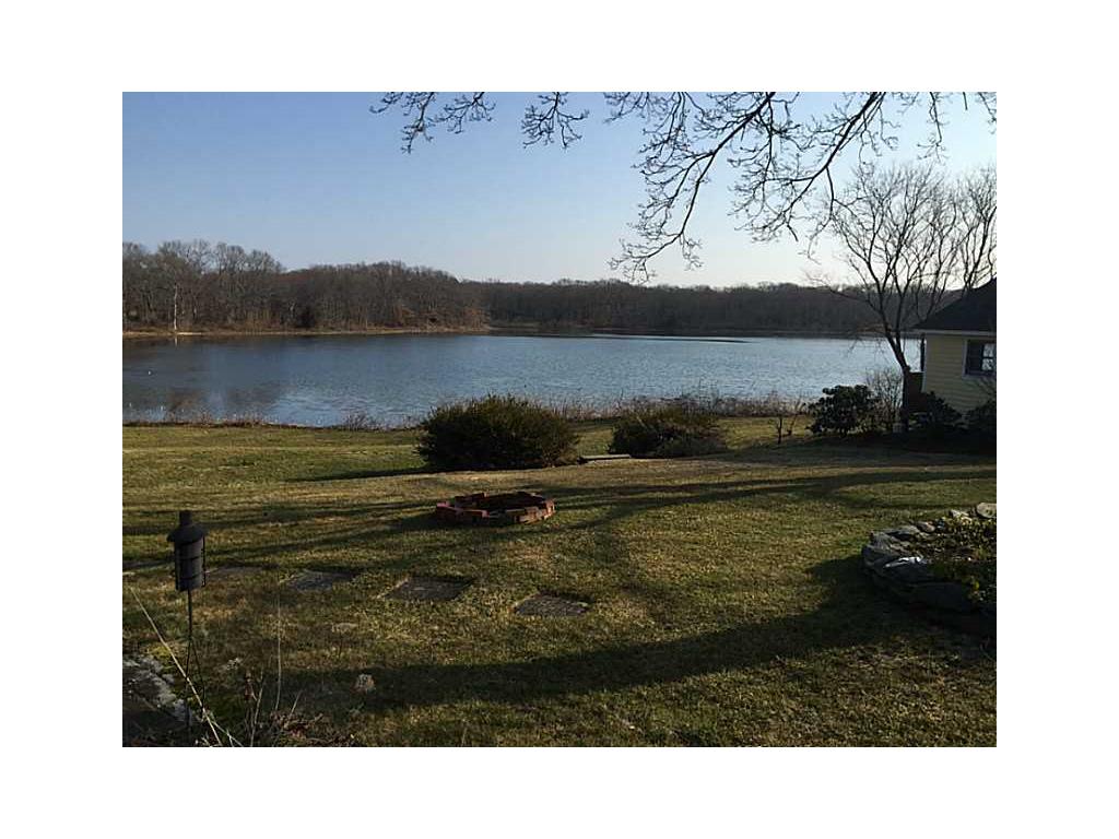 976 Buttonwoods Ave, Warwick, RI 02886 photo 3