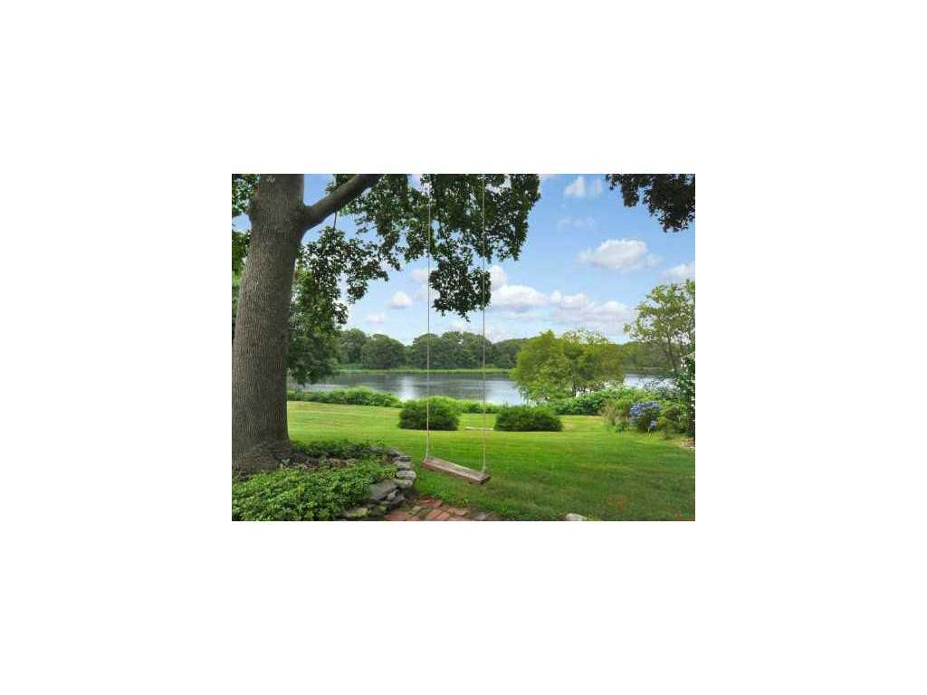 976 Buttonwoods Ave, Warwick, RI 02886 photo 10