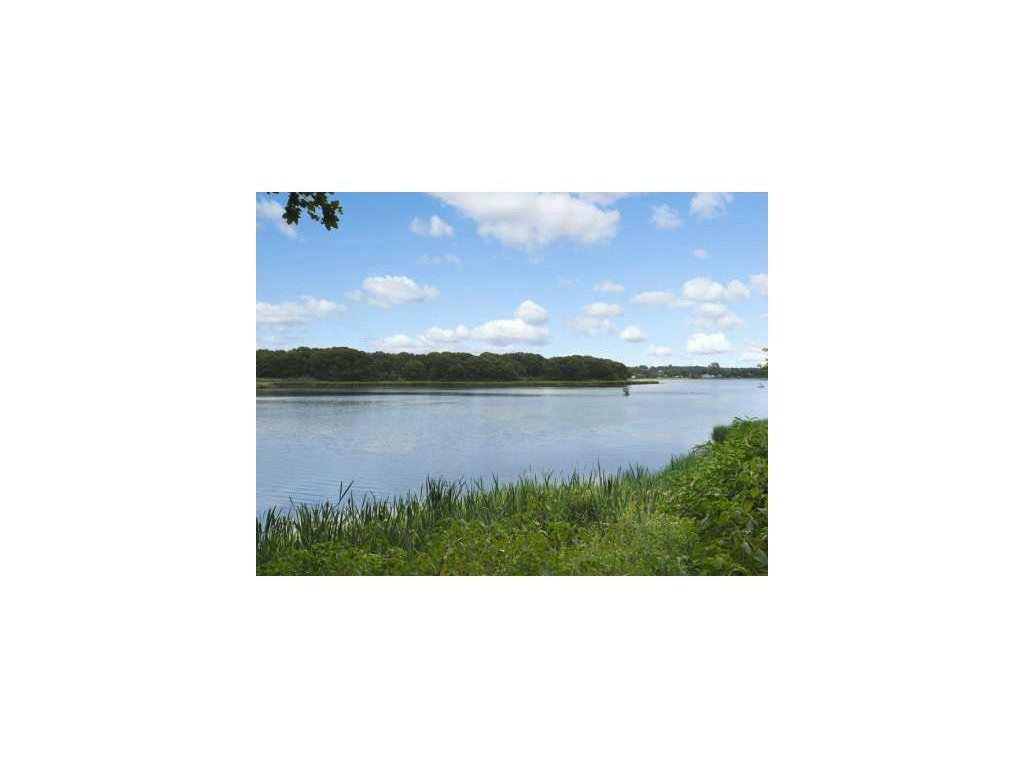 976 Buttonwoods Ave, Warwick, RI 02886 photo 5